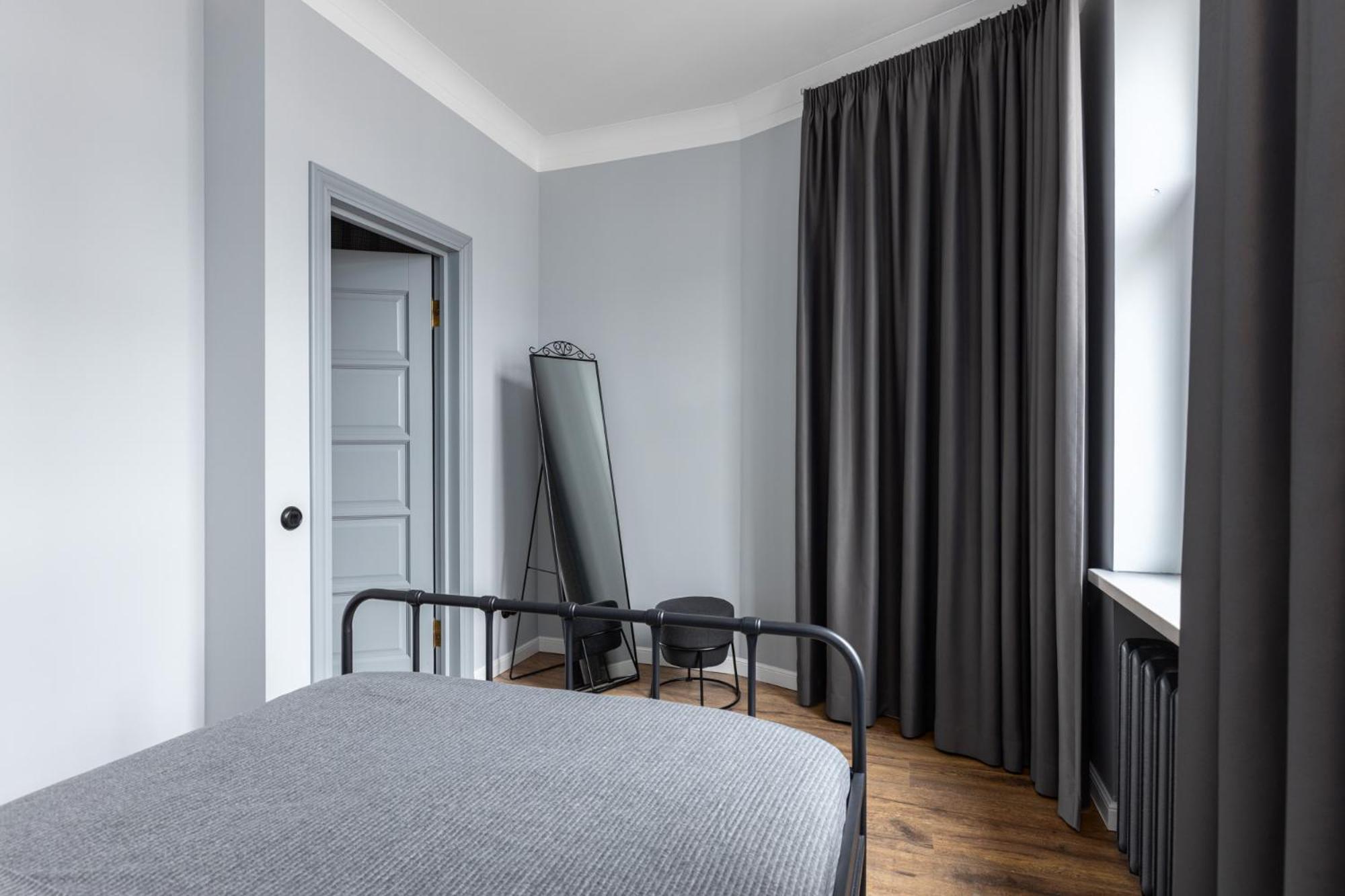 Industrial Style 2bd In Centre Lägenhet